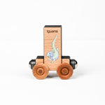 Letter "I" with an iguana.