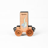 Letter "I" with an iguana.